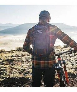 Dakine Syncline 16L Hydration Pack 27 Dakine Syncline 16L Hydration Pack -POC Official Shop gdddc1 13