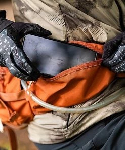 Dakine Hot Laps 5L Waist Hydration Bag 32 Dakine Hot Laps 5L Waist Hydration Bag -POC Official Shop gdhl51 14