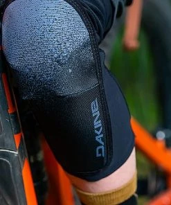 Dakine Slayer Knee Sleeve 10 Dakine Slayer Knee Sleeve -POC Official Shop gdsks1 5