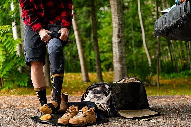 Dakine Slayer Knee Sleeve 5 Dakine Slayer Knee Sleeve - Image 3