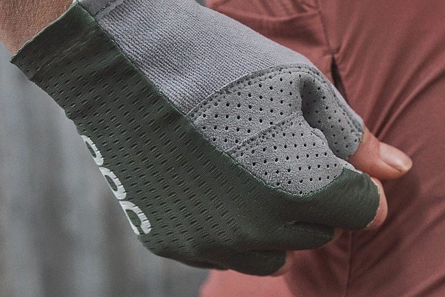 POC Agile Short Glove 8 POC Agile Short Glove - Image 6