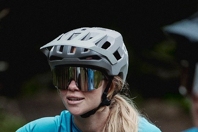 POC Kortal Race MIPS MTB Helmet 6 POC Kortal Race MIPS MTB Helmet - Image 4