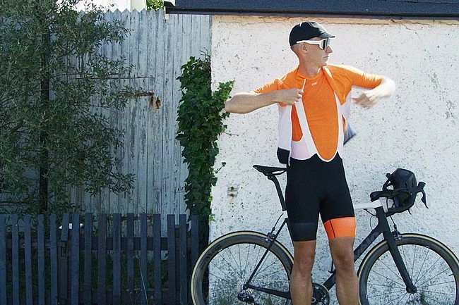 POC Men's Essential Road VPDs Bib Shorts 8 POC Men's Essential Road VPDs Bib Shorts - Image 6